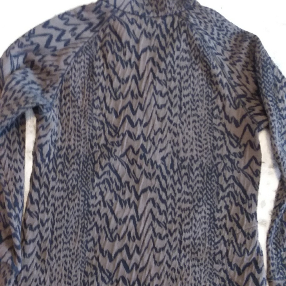 Lucy Medium Athletic Pullover - image 3